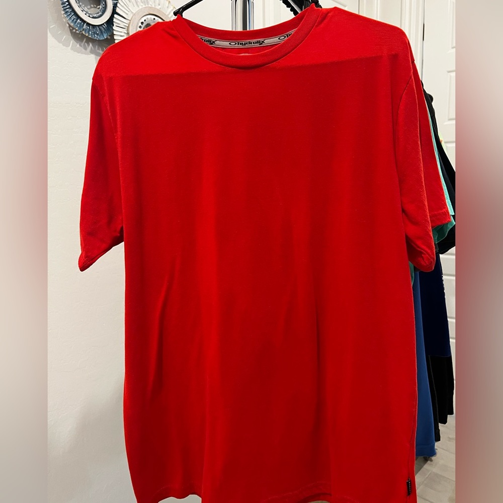 Oakley Hydrolix Men’s Red Short Sleeve Shirt - Size Large
